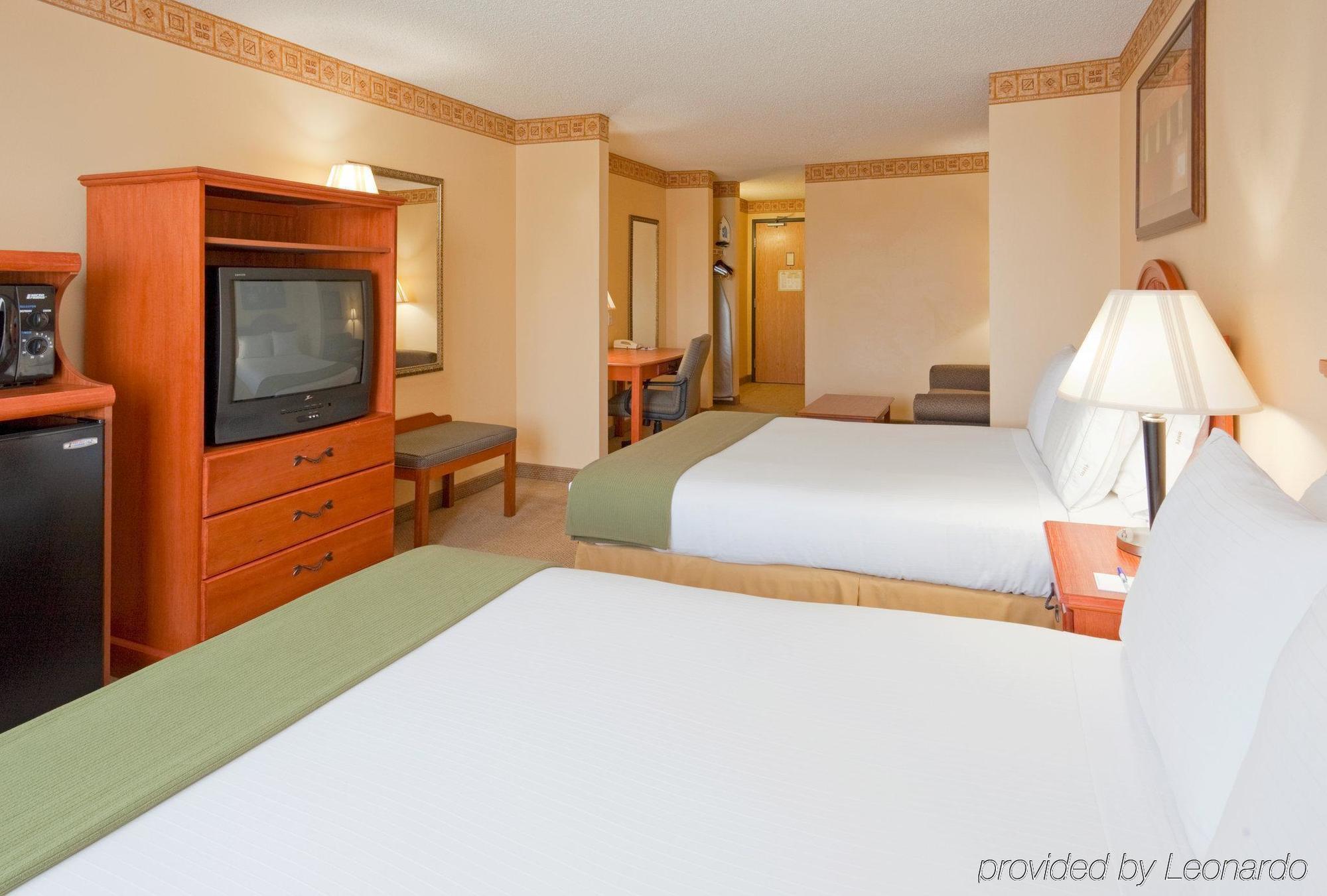 Holiday Inn Express Hotel & Suites Livermore By Ihg Rum bild
