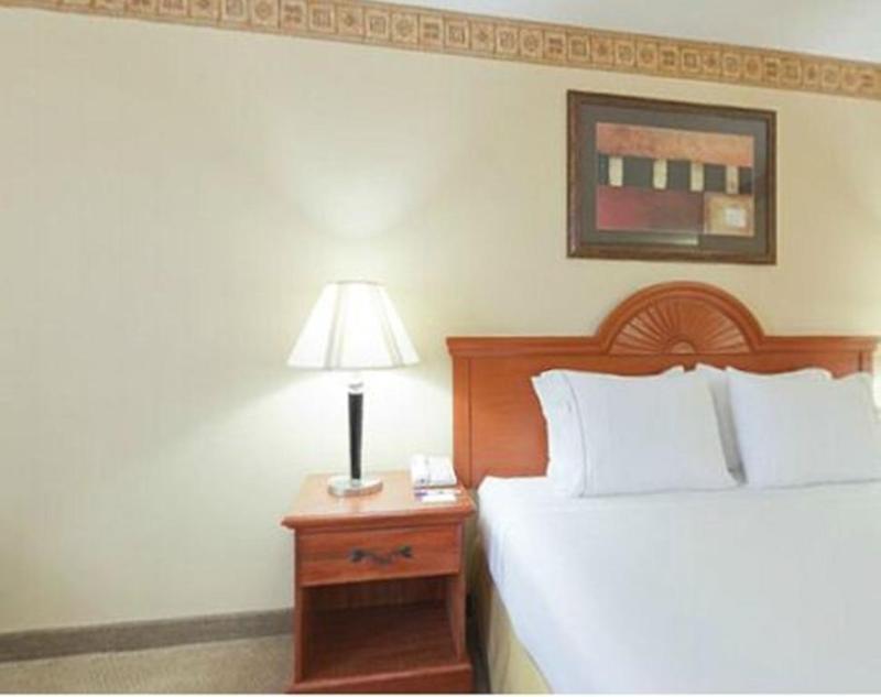 Holiday Inn Express Hotel & Suites Livermore By Ihg Exteriör bild